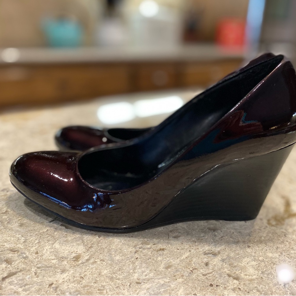Neiman Marcus Brown Patent Leather Wedge Heels Size 7.5